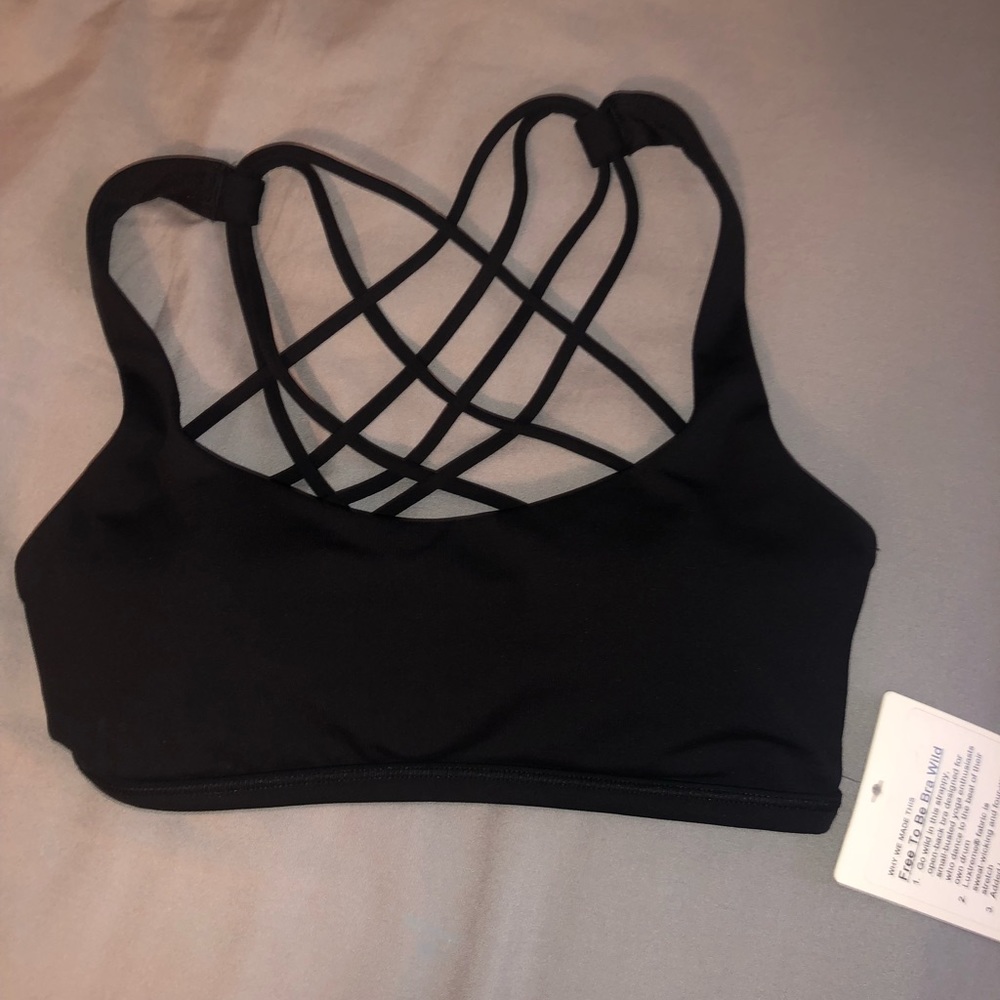 lululemon black sports bra, with tags